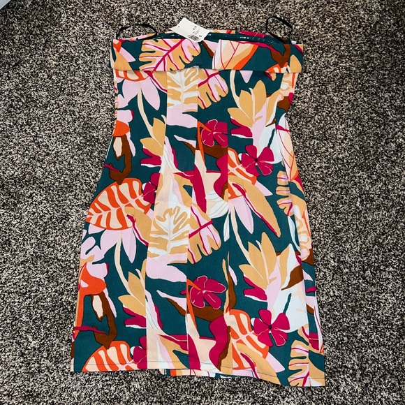 Floral mini dress - Picture 2 of 2